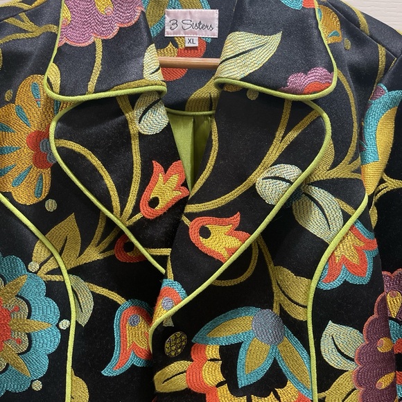 Bright Floral Women's Peacoat - Picture 2 of 5